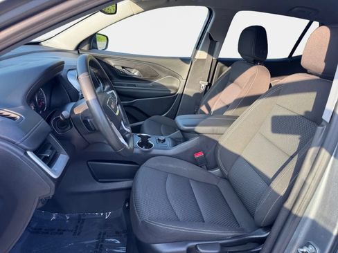Used 2024 GMC Terrain SLE AWD/4WD image 9