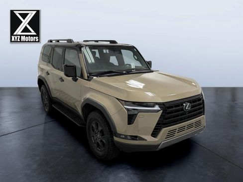 Used 2024 Lexus GX 550 AWD/4WD image 7