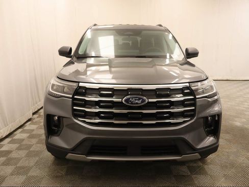 New 2026 Ford Explorer Active w/ Active Comfort Package AWD/4WD image 4
