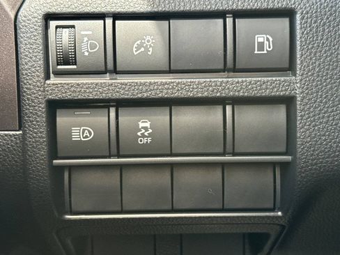New 2026 Toyota 4Runner SR5 AWD/4WD image 32