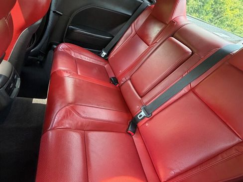 Used 2015 Dodge Challenger SXT Plus RWD image 15