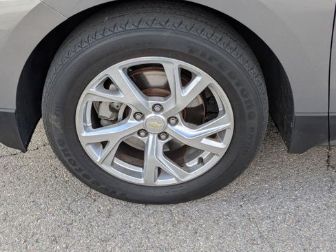 Used 2019 Chevrolet Equinox LT w/ Sun & Navigation Package image 13