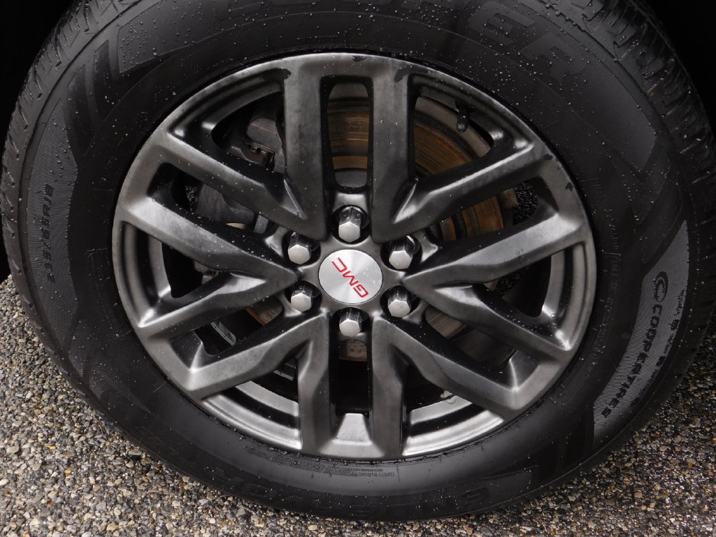 Used 2019 GMC Acadia SLT AWD/4WD image 30