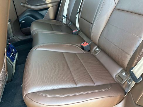 Certified 2024 Porsche Macan 4 Electric image 16