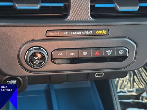 Certified 2025 Ford Maverick XLT w/ Equipment Group 302A AWD/4WD image 25