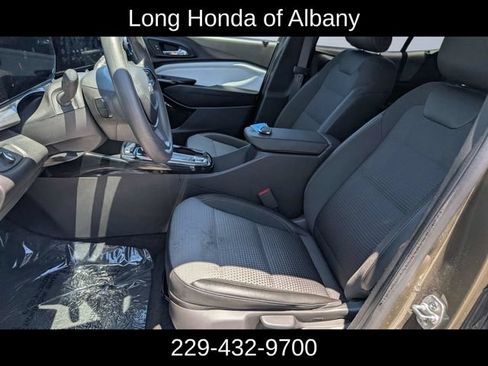 Used 2024 Chevrolet Trax LT FWD image 15