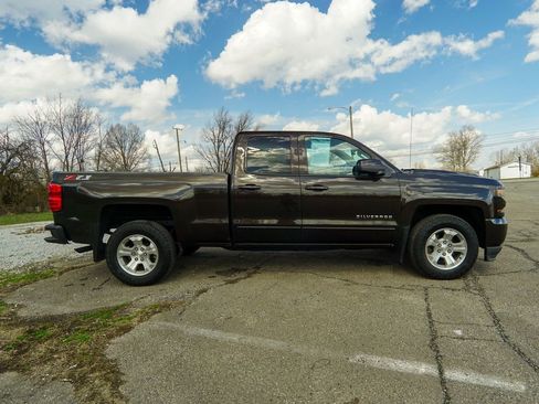 Used 2018 Chevrolet Silverado 1500 LT w/ All Star Edition image 2