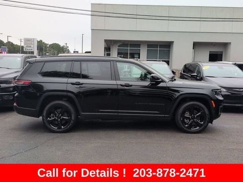 Used 2023 Jeep Grand Cherokee L Limited w/ Black Appearance Package AWD/4WD image 2