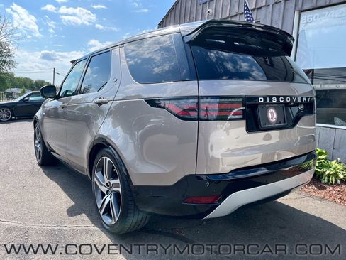 Used 2023 Land Rover Discovery Metropolitan Edition AWD/4WD image 7