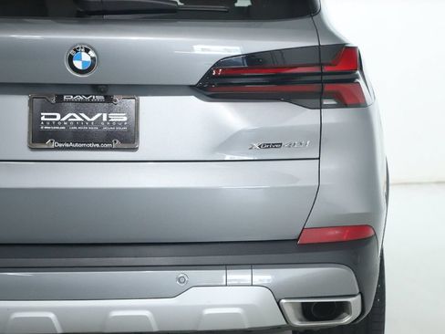 Used 2025 BMW X5 xDrive40i w/ Climate Comfort Package AWD/4WD image 46