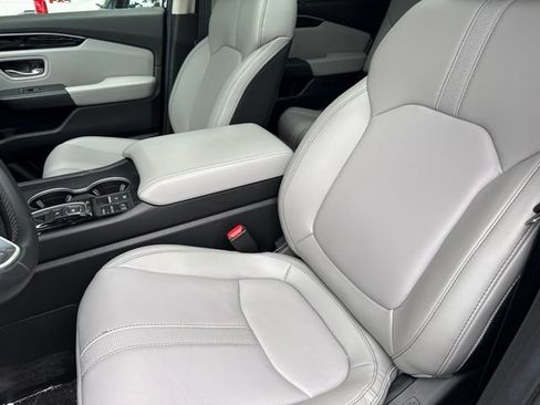 Used 2025 Honda Pilot Touring image 26