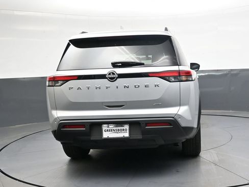 Used 2025 Nissan Pathfinder SV AWD/4WD image 3