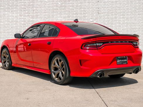 Used 2019 Dodge Charger R/T image 11