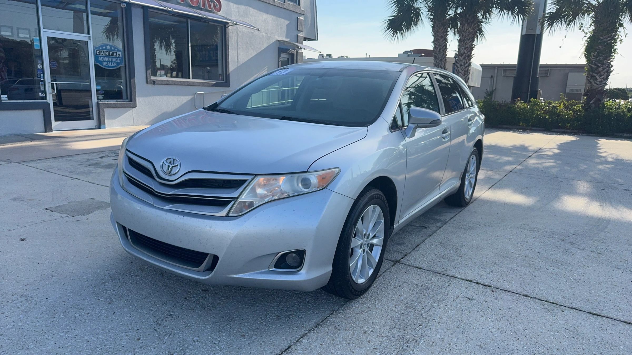 Used 2013 Toyota Venza LE FWD image 1