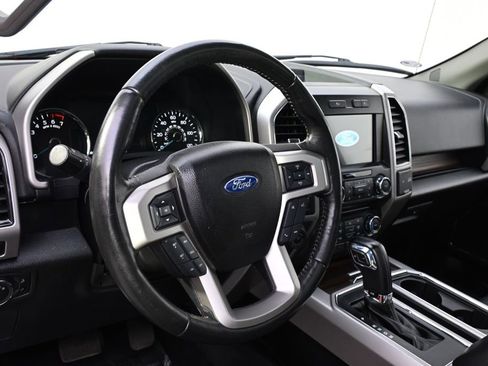 Used 2017 Ford F150 Lariat image 11