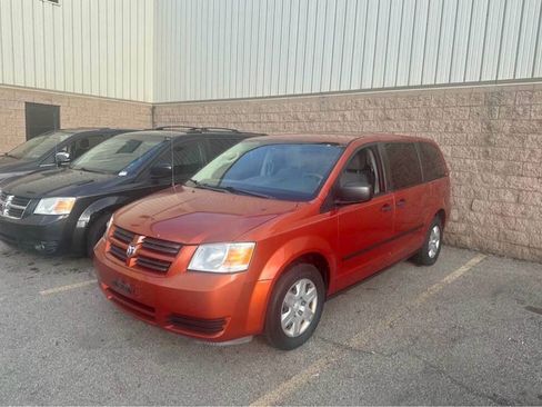 Used 2008 Dodge Grand Caravan SE FWD image 1