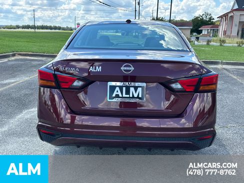 Used 2025 Nissan Altima 2.5 SV FWD image 6