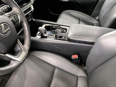 Used 2024 Lexus RX 350 FWD w/ Technology Package image 17
