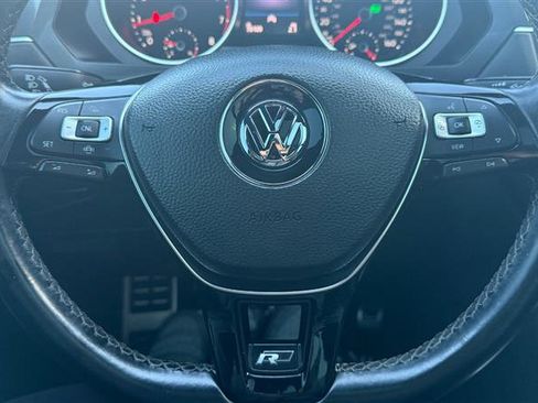 Used 2020 Volkswagen Tiguan SE R-Line image 36