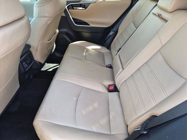 Used 2022 Toyota RAV4 Limited AWD/4WD image 18