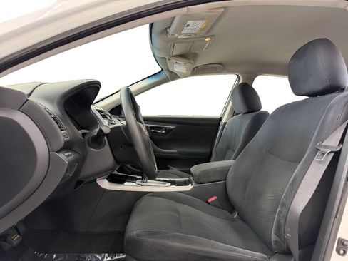 Used 2014 Nissan Altima 2.5 S FWD image 10