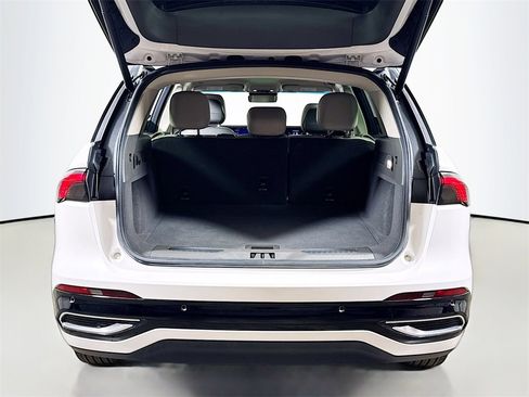 Used 2024 Lincoln Nautilus Reserve w/ Equipment Group 202A image 26