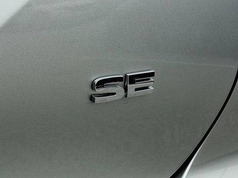 Used 2024 Mitsubishi Outlander SE AWD/4WD image 32