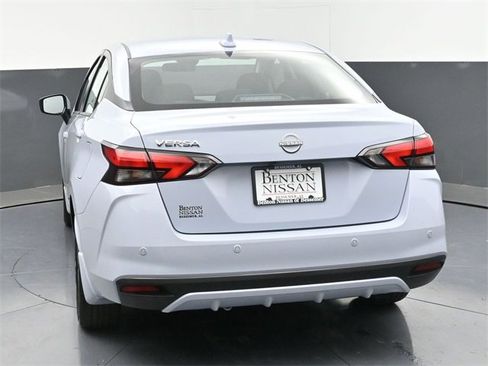 New 2025 Nissan Versa SV w/ Trunk Package image 38