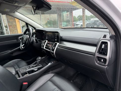Used 2021 Kia Sorento S AWD/4WD image 25