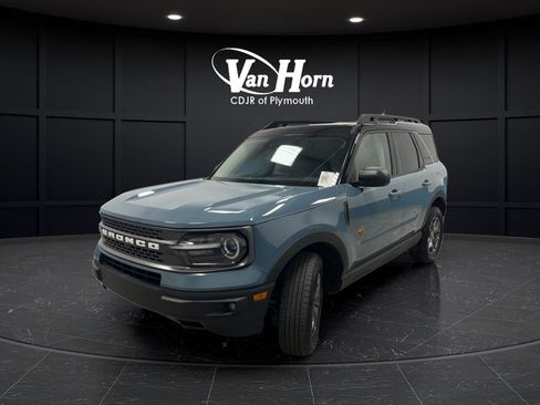 Used 2021 Ford Bronco Sport Badlands w/ Badlands Package AWD/4WD image 3