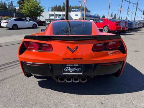 Used 2019 Chevrolet Corvette Stingray Coupe RWD image 6
