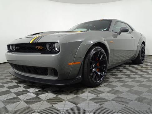 Used 2023 Dodge Challenger R/T Scat Pack image 3