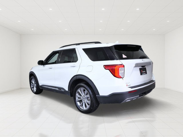 Certified 2024 Ford Explorer XLT w/ Equipment Group 202A AWD/4WD image 4