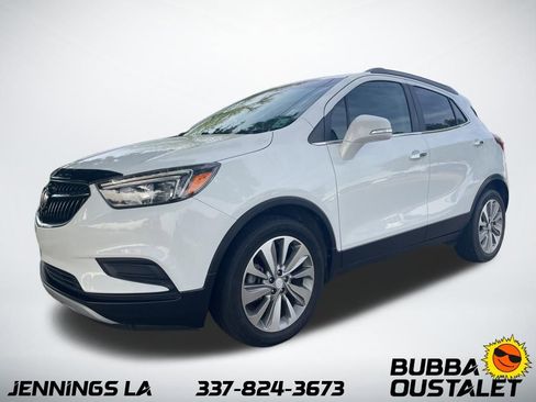 Used 2018 Buick Encore Preferred image 1