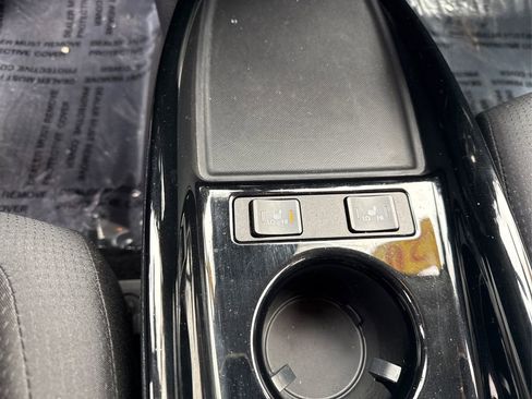 Used 2020 Toyota Prius Prime XLE image 29