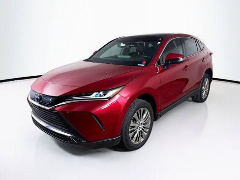 Used 2024 Toyota Venza Limited image 4