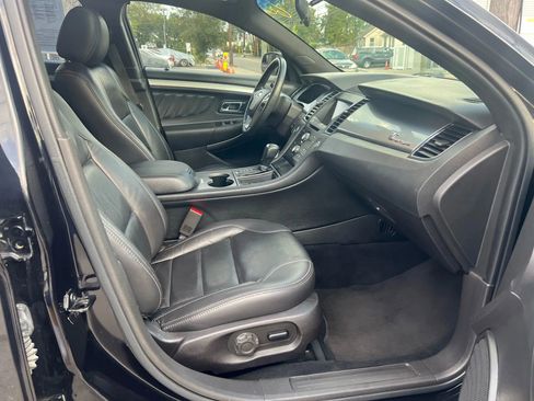 Used 2019 Ford Taurus SEL image 30