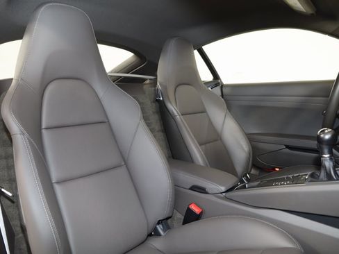 Used 2023 Porsche 718 Cayman S w/ Sport Chrono Package image 12