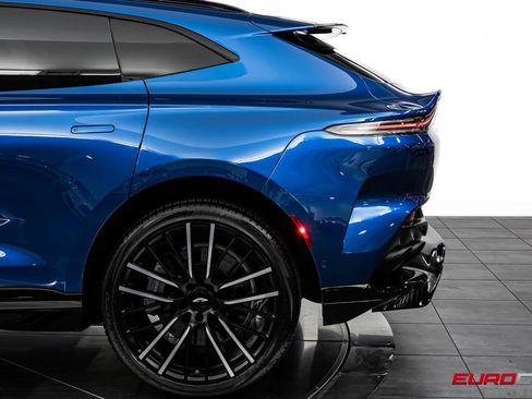 Used 2023 Aston Martin DBX 707 AWD/4WD image 19