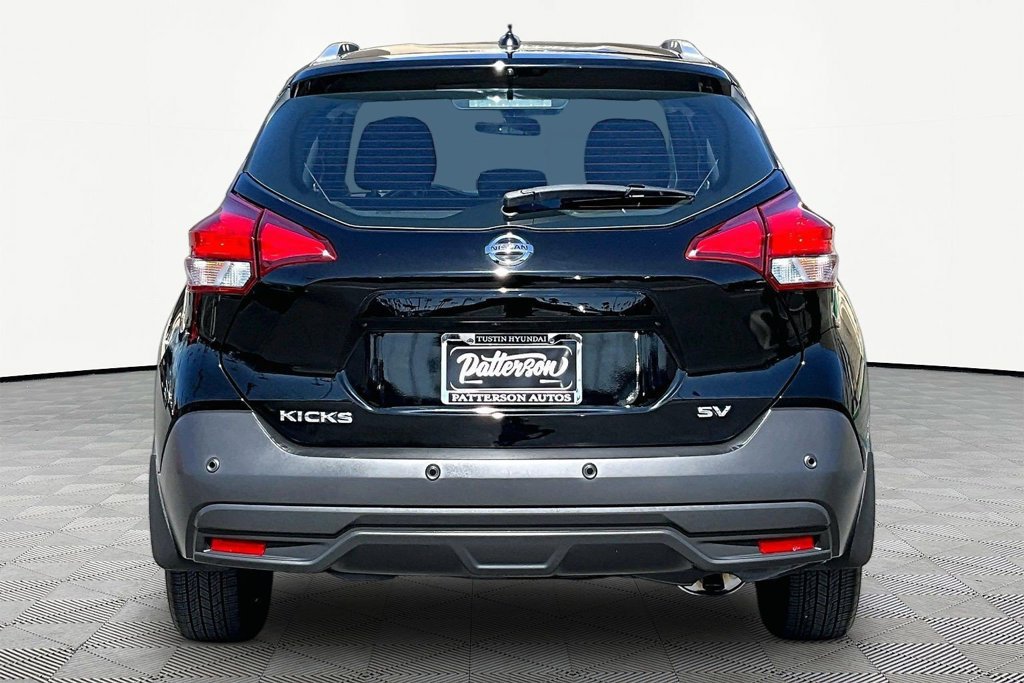 Used 2020 Nissan Kicks SV FWD image 5