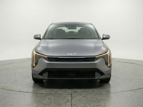 Used 2025 Kia K4 FWD image 2