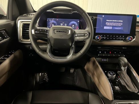 New 2026 GMC Canyon Denali AWD/4WD image 18