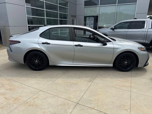 Used 2021 Toyota Camry SE AWD/4WD image 8