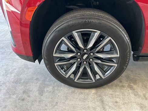 Used 2021 Cadillac Escalade Sport Platinum RWD image 13