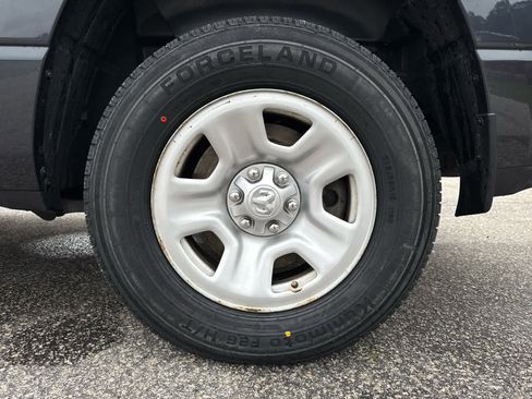 Used 2021 RAM 1500 Tradesman image 32