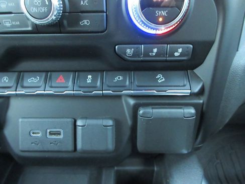 Certified 2020 GMC Sierra 1500 SLT w/ SLT Premium Plus Package image 36