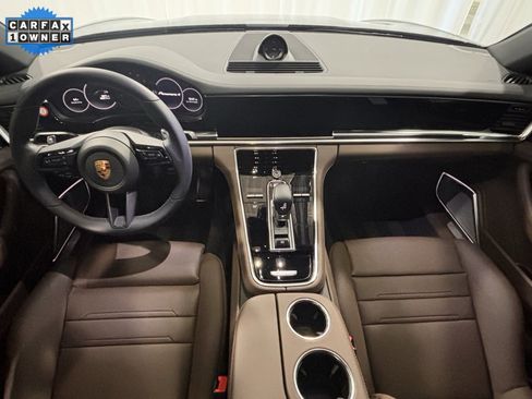 Used 2022 Porsche Panamera 4 Executive image 2
