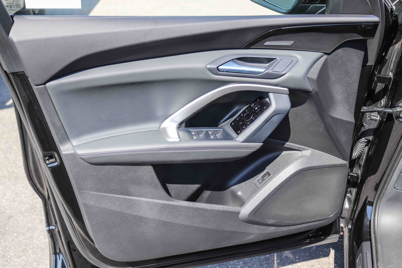 Certified 2025 Audi Q5 Premium w/ Premium Plus AWD/4WD image 23