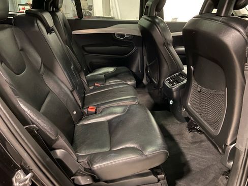 Used 2017 Volvo XC90 T6 Momentum w/ Vision Package image 26