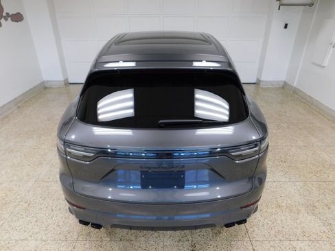 Used 2021 Porsche Cayenne GTS AWD/4WD image 63
